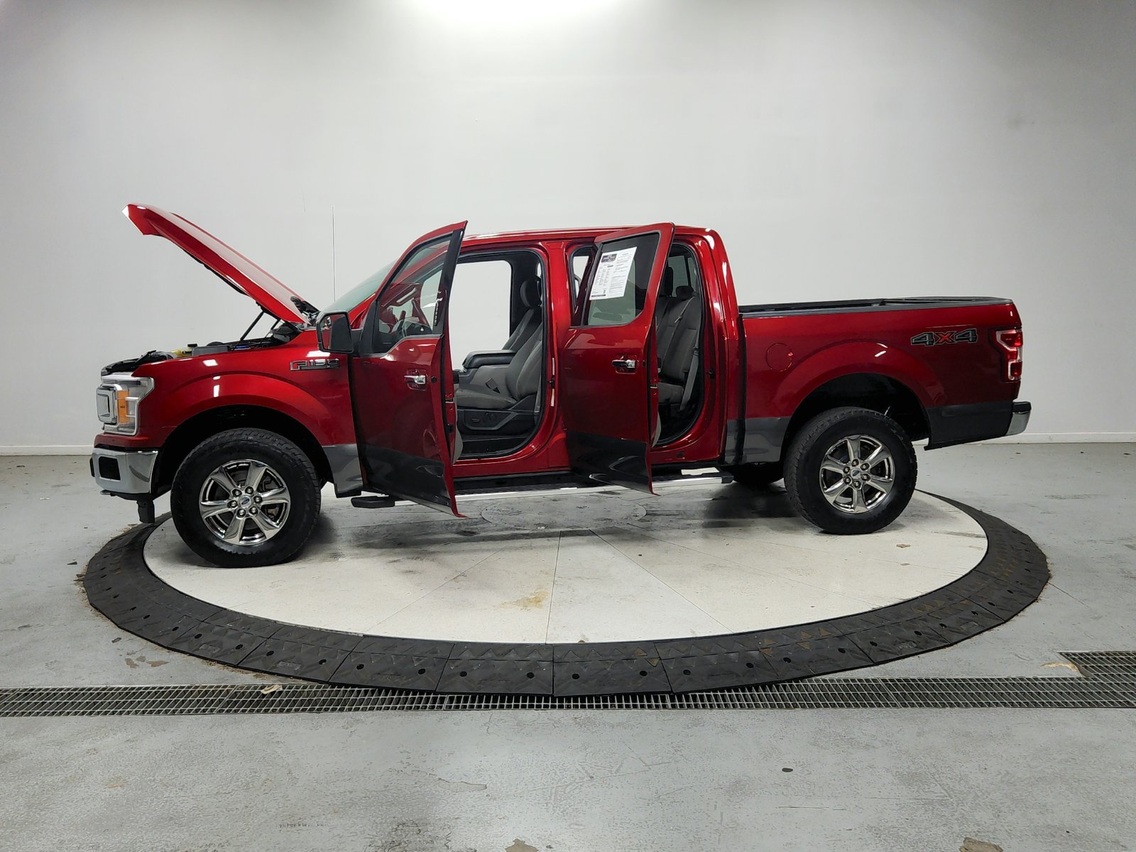 Used 2020 Ford F150 XLT w/ Equipment Group 302A Luxury AWD/4WD image 13