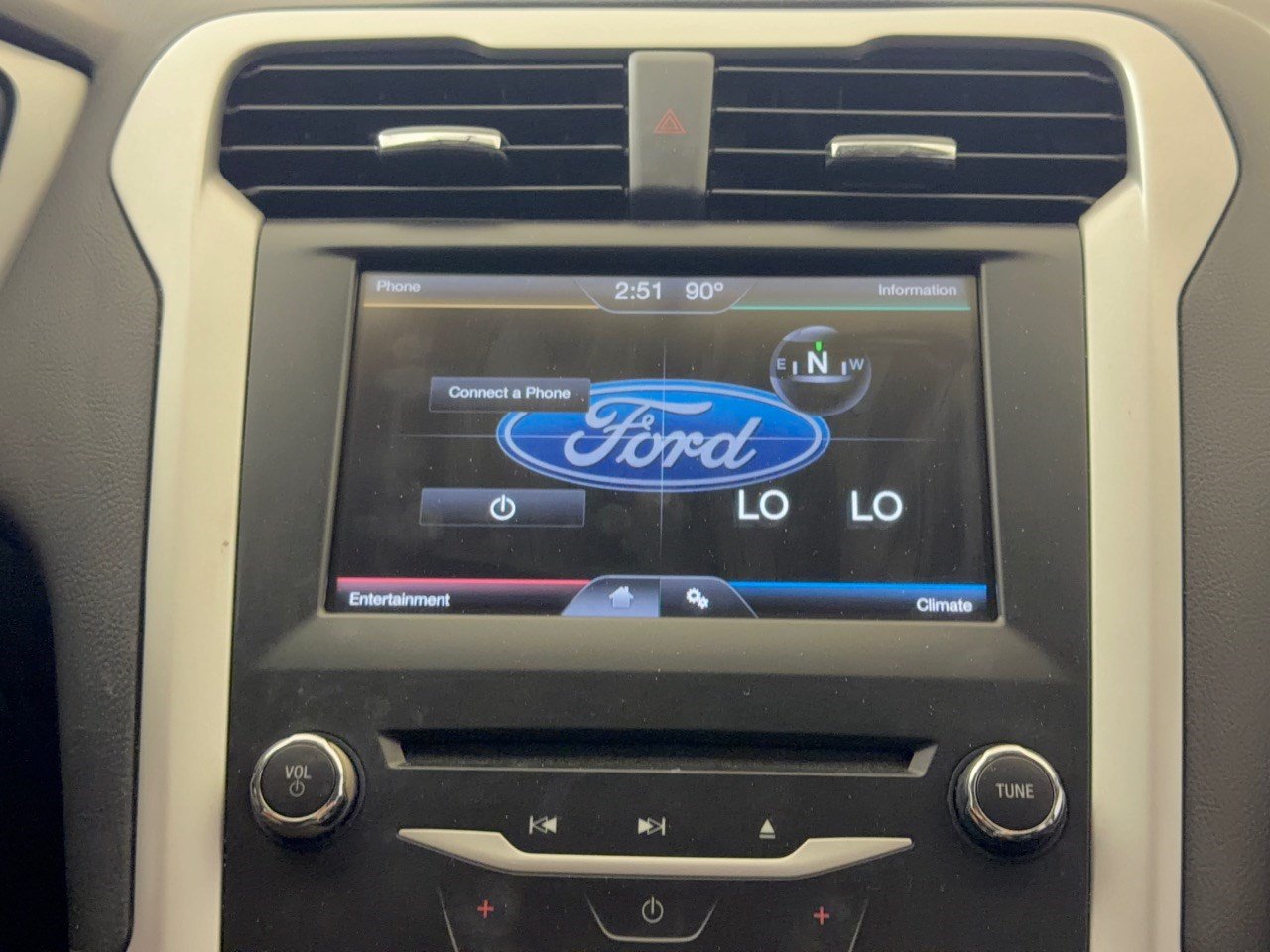 Used 2014 Ford Fusion SE FWD image 23