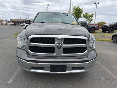 Used 2017 RAM 1500 Classic SLT image 2