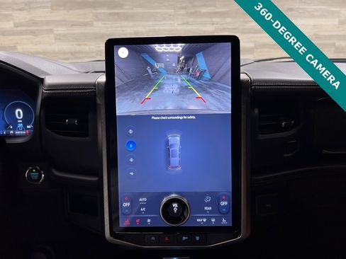 Used 2024 Ford Expedition King Ranch image 9