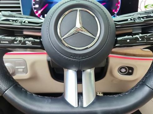 Used 2025 Mercedes-Benz GLS 450 4MATIC w/ AMG Line Exterior image 43
