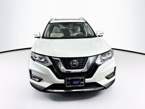 Used 2019 Nissan Rogue SL w/ Premium Package AWD/4WD image 2