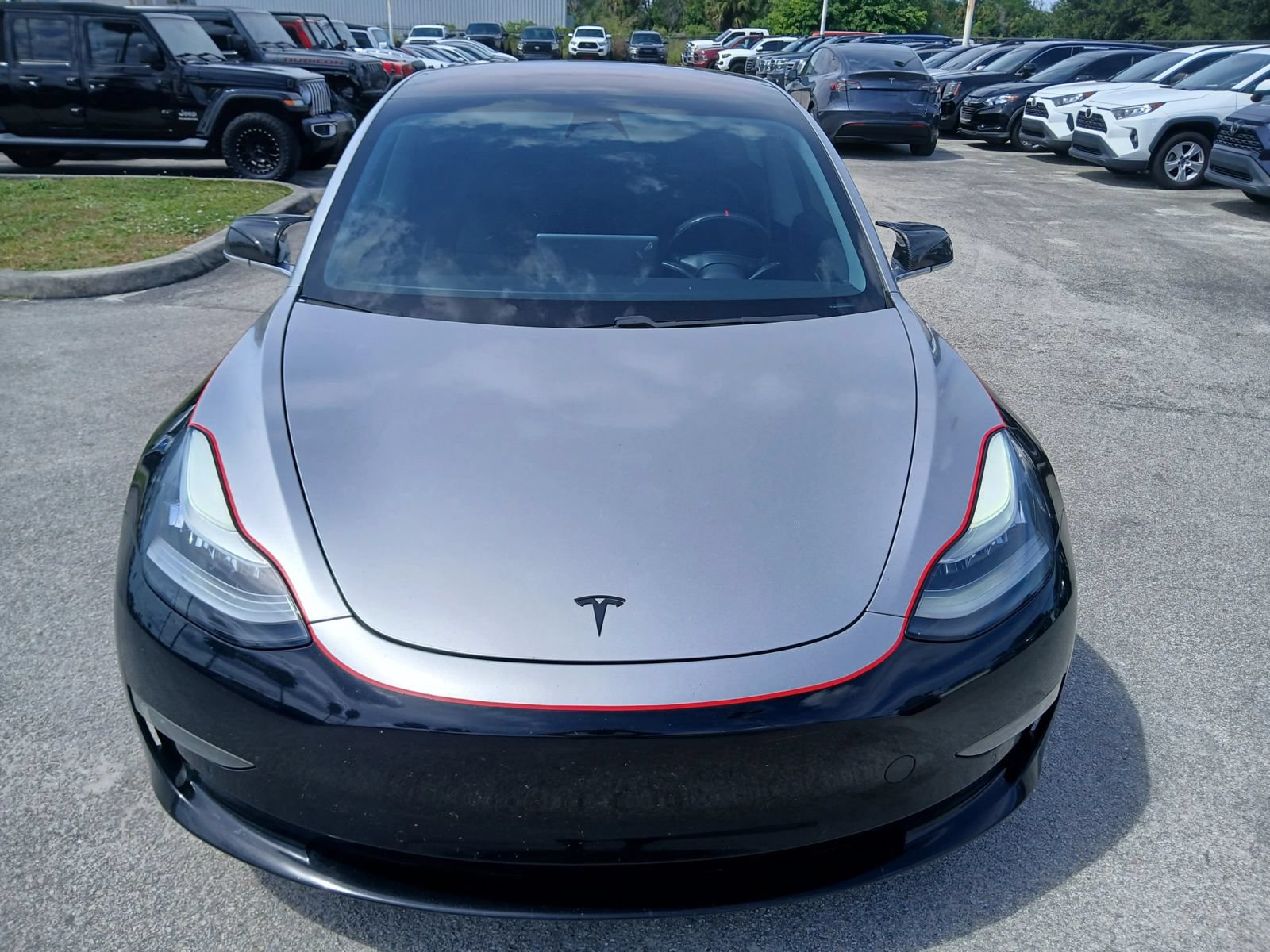 Used 2018 Tesla Model 3 Mid Range RWD image 3