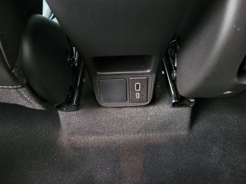 Used 2025 Buick Encore GX Sport Touring w/ Comfort Package image 9