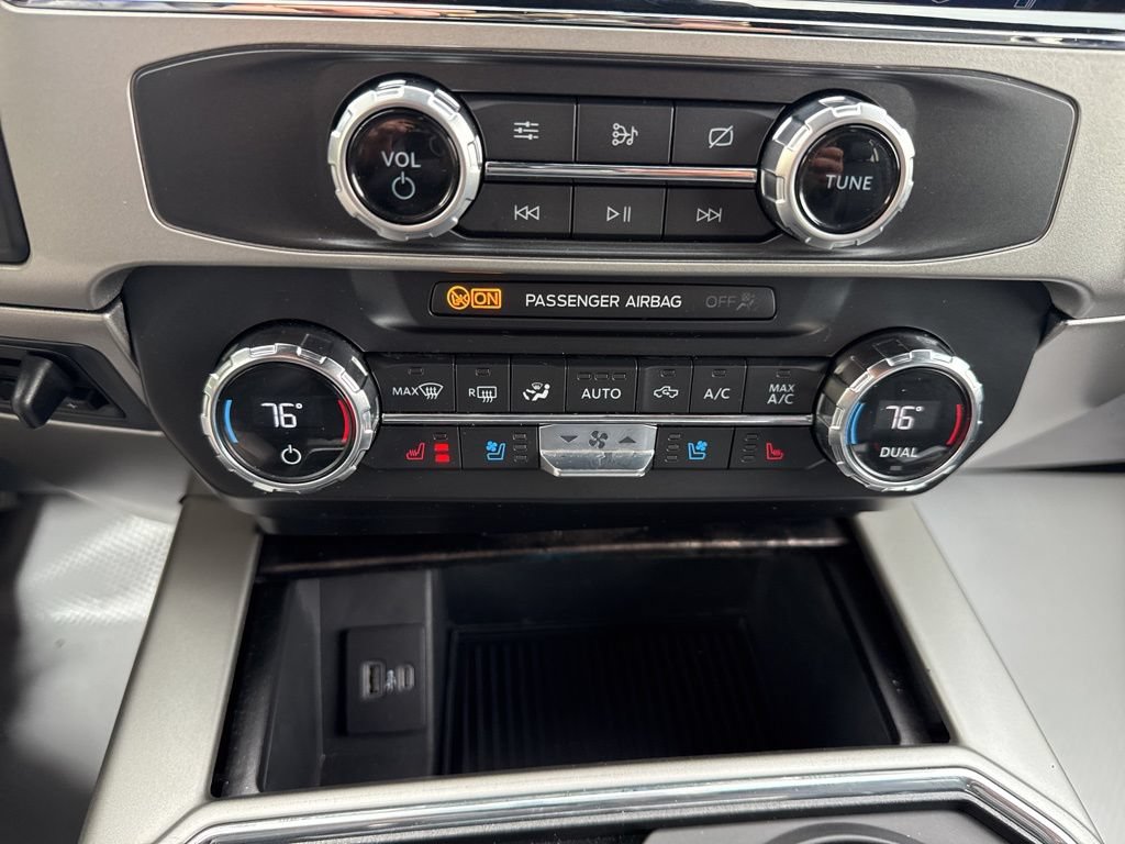 Used 2022 Ford F350 Lariat w/ Lariat Value Package AWD/4WD image 20