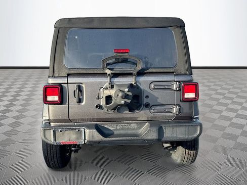 Used 2022 Jeep Wrangler Unlimited Sport AWD/4WD image 7