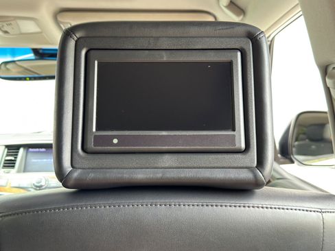 Used 2014 INFINITI QX80 4WD w/ Theater Package image 38