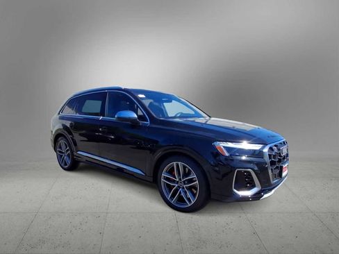 New 2025 Audi SQ7 Prestige image 2