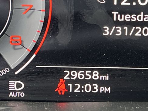 Used 2023 Audi Q8 Premium Plus image 21