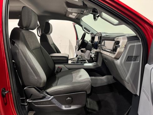 Used 2023 Ford F150 Lightning XLT image 14