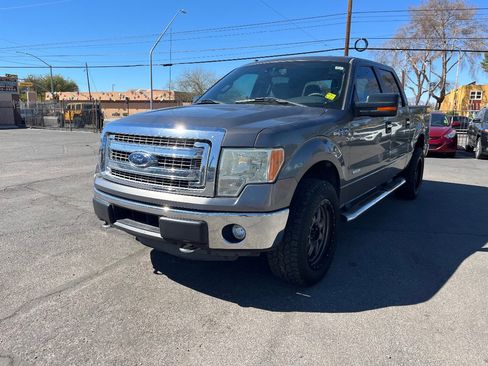 Used 2014 Ford F150 XLT w/ XLT Chrome Package image 7