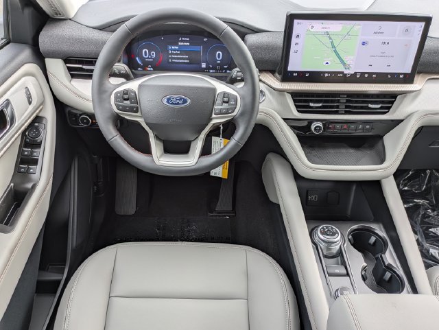 Certified 2026 Ford Explorer Active w/ Active Comfort Package RWD image 16
