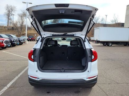Used 2021 GMC Terrain SLT image 27