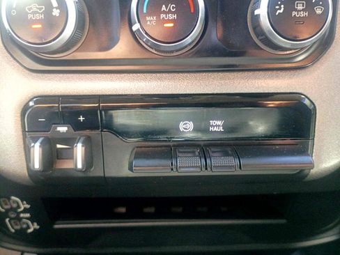 Used 2020 RAM 3500 Tradesman image 17