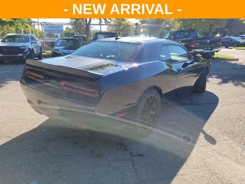 Used 2015 Dodge Challenger R/T Plus RWD image 3