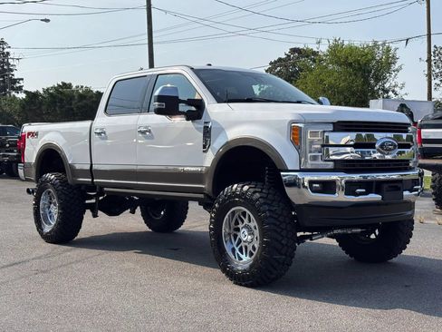 Used 2018 Ford F350 King Ranch w/ King Ranch Ultimate Package AWD/4WD image 2