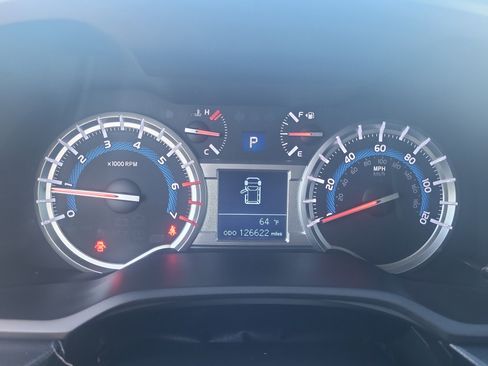 Used 2015 Toyota 4Runner SR5 image 12