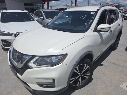 Used 2018 Nissan Rogue SL AWD/4WD image 2