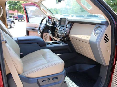 Used 2014 Ford F250 Lariat w/ Lariat Ultimate Package AWD/4WD image 22