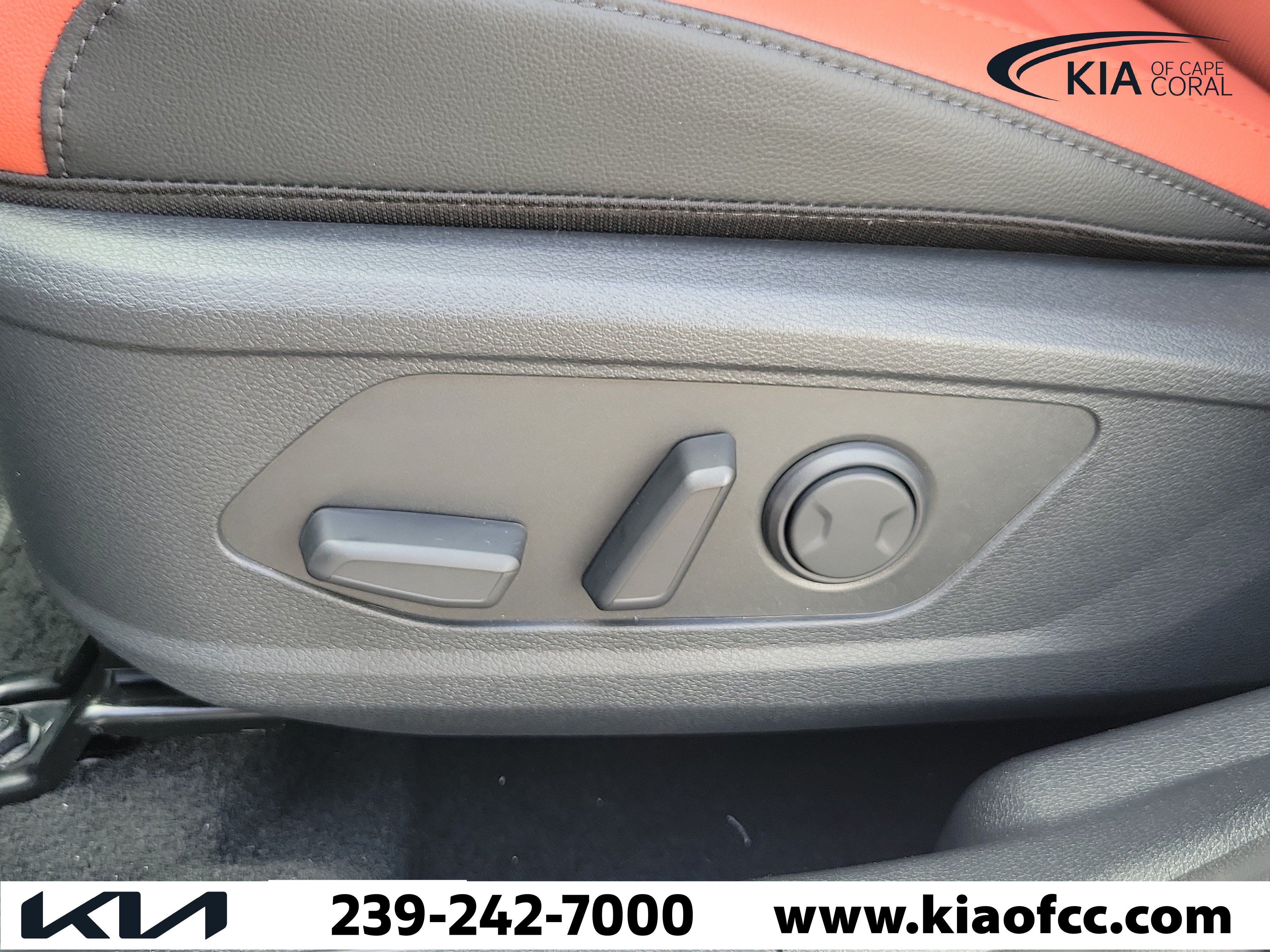 New 2027 Kia Sportage SX FWD image 22
