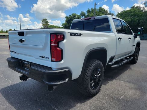 Used 2026 Chevrolet Silverado 2500 LTZ w/ LTZ Plus Package AWD/4WD image 5
