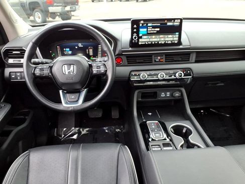 Used 2024 Honda Pilot Elite image 25