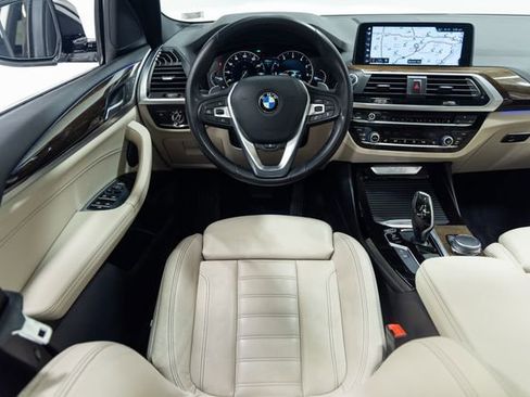 Used 2018 BMW X3 xDrive30i w/ Premium Package AWD/4WD image 3