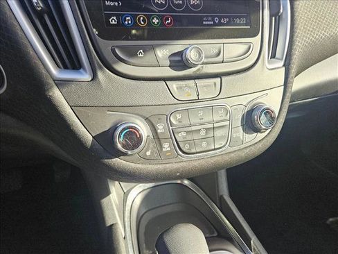 Used 2023 Chevrolet Malibu LT image 16