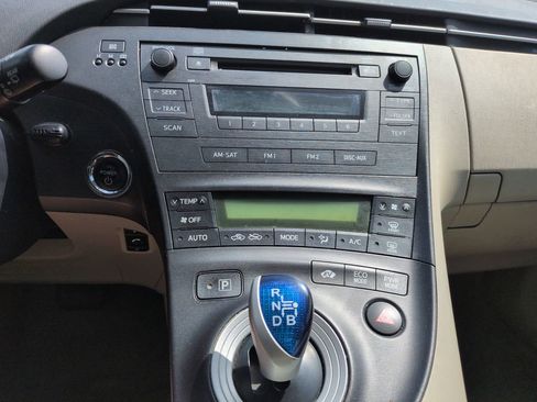 Used 2011 Toyota Prius Two FWD image 18