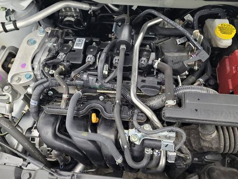 Used 2025 Nissan Sentra SV FWD image 30