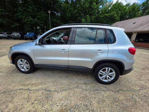 Used 2016 Volkswagen Tiguan S AWD/4WD image 8