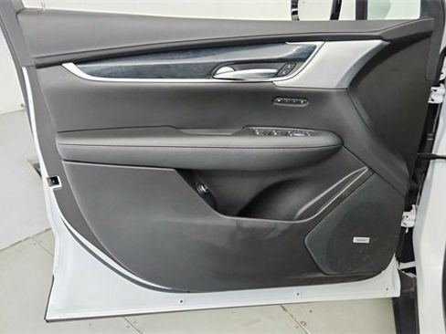 Certified 2024 Cadillac XT5 Premium Luxury w/ LPO, Floor Liner Package image 11