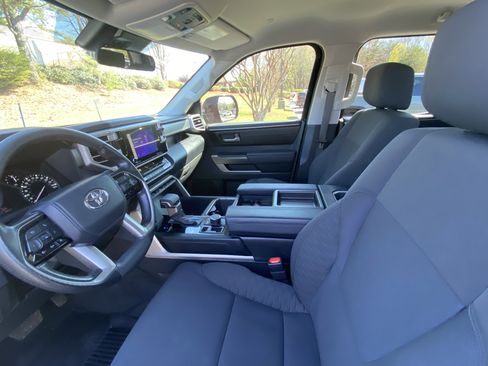 Used 2023 Toyota Tundra SR5 w/ SR5 Convenience Package image 11