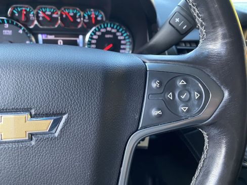 Used 2018 Chevrolet Suburban LT AWD/4WD image 21
