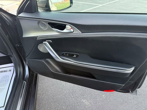 Used 2019 Kia Stinger GT2 image 22