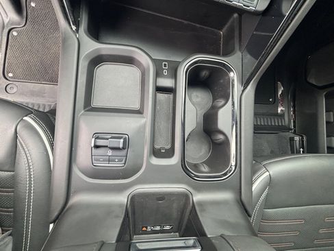 Used 2024 GMC Sierra 2500 AT4X image 6