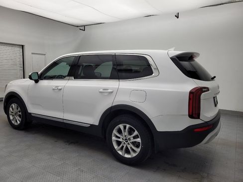 Used 2022 Kia Telluride LX image 3