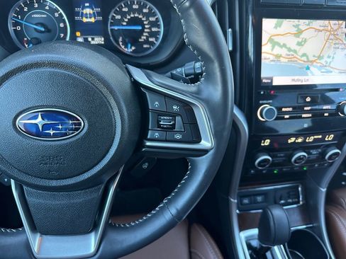 Used 2022 Subaru Ascent Touring AWD/4WD image 39