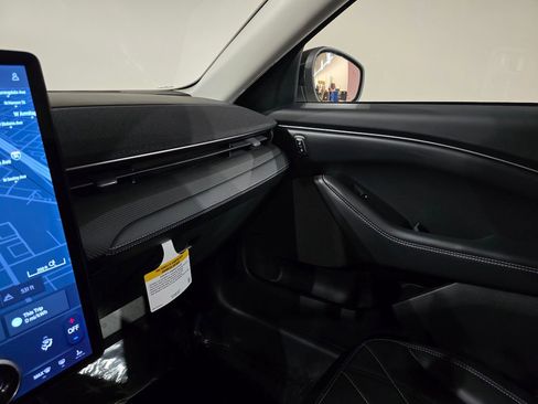 New 2025 Ford Mustang Mach-E Select image 28