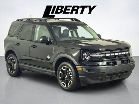 Used 2023 Ford Bronco Sport Outer Banks w/ Tech Package AWD/4WD image 1