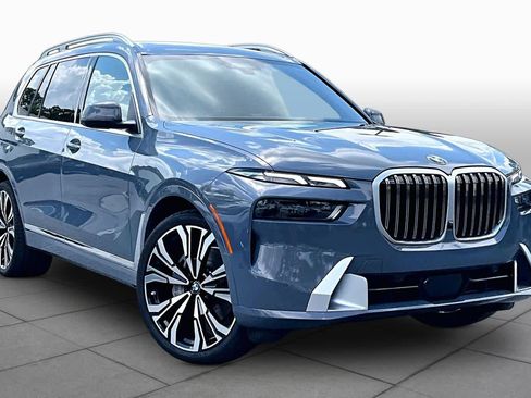 Certified 2024 BMW X7 xDrive40i w/ Executive Package AWD/4WD image 3