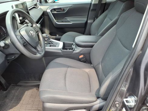 Used 2024 Toyota RAV4 LE FWD image 8