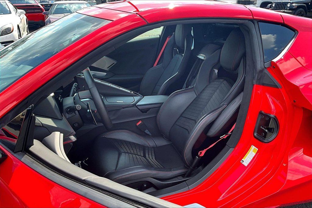 Used 2023 Chevrolet Corvette Stingray Premium Cpe w/ 3LT RWD image 23