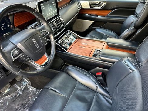 Used 2019 Lincoln Navigator L Reserve w/ Cargo Package image 5
