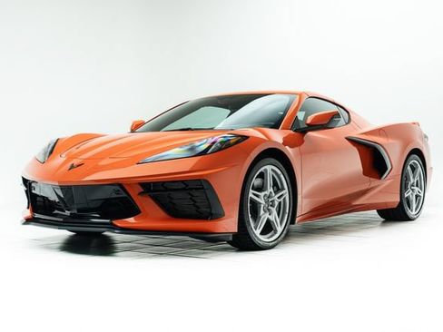 Used 2021 Chevrolet Corvette Stingray Preferred Cpe w/ Z51 Performance Package RWD image 8