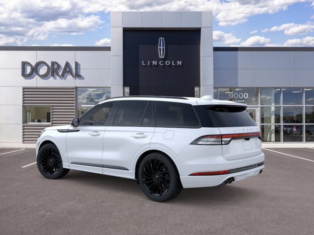 New 2026 Lincoln Aviator Reserve w/ Jet Appearance Package RWD image 4