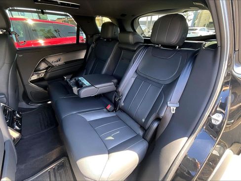 Used 2024 Land Rover Range Rover Sport Dynamic SE image 18