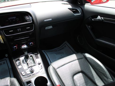 Used 2015 Audi RS 5 Cabriolet AWD/4WD image 16
