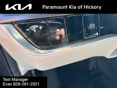 Used 2023 Kia Sportage EX image 20