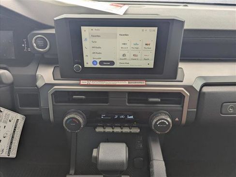 New 2026 Toyota 4Runner SR5 AWD/4WD image 11